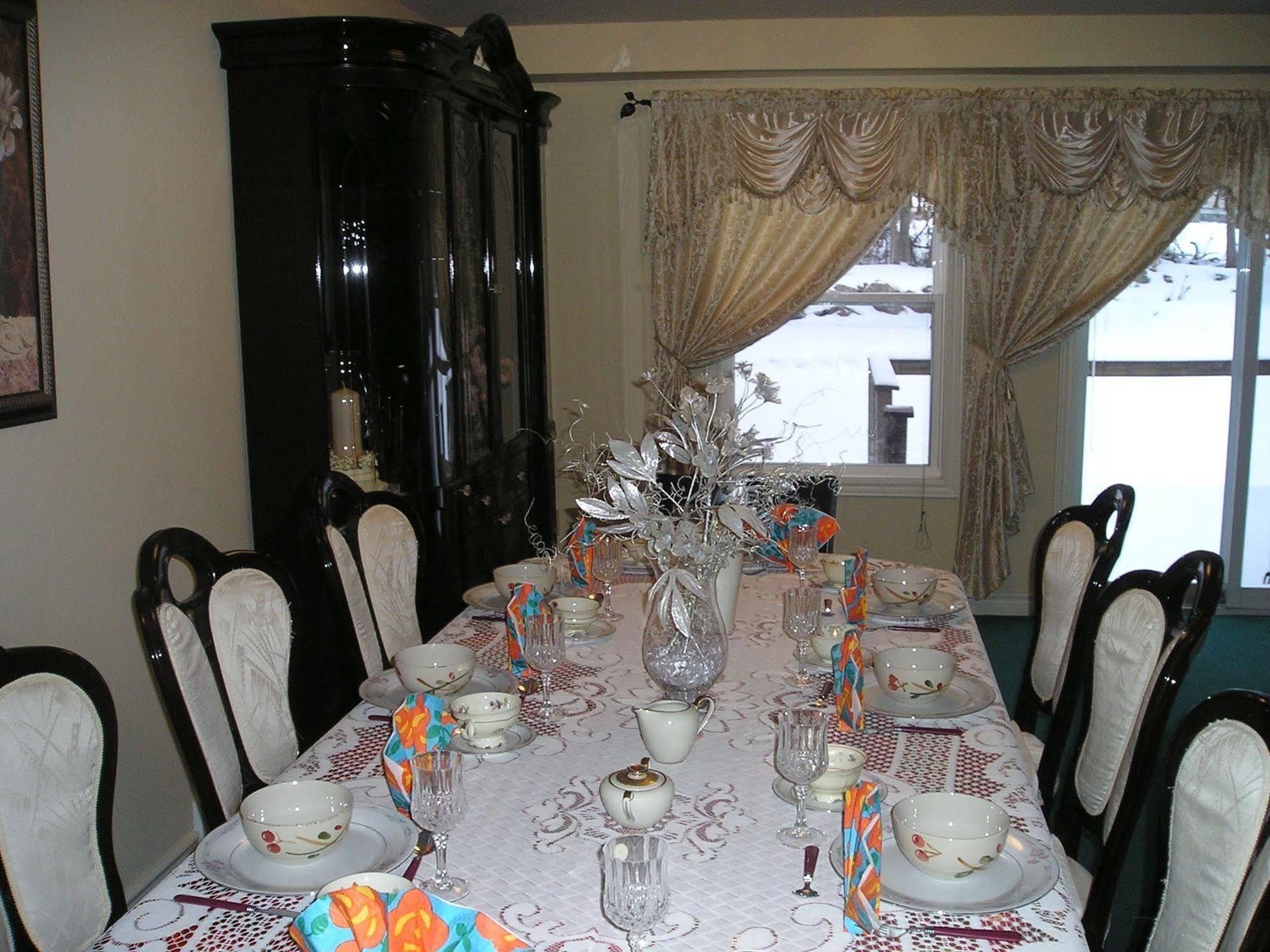Susan's Bed & Breakfast 4*